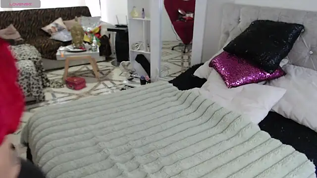 Myrnasexxx online show from 04-25-26, 10:40