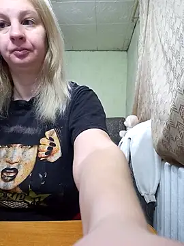 BustyBlond online show from 01-17-26, 04:39