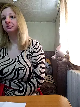 BustyBlond online show from 04-18-26, 04:16