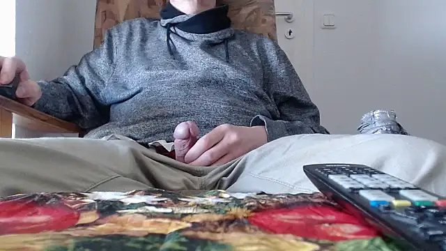 Cordt27 online show from 04-28-26, 04:12