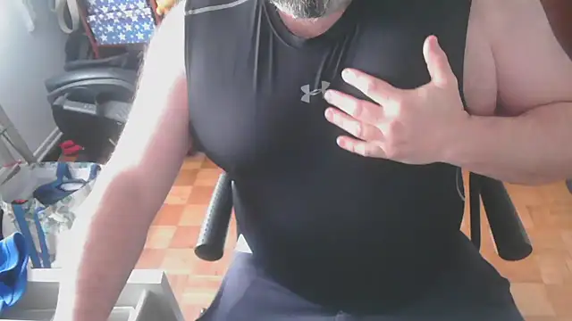 mikeyhotbear online show from 01-13-25, 04:51