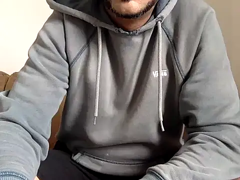 Snapshot of SMOKERBEASTBR chatting on 02-23-26, 04:04 SMOKERBEASTBR online show from 02-23-26, 04:04