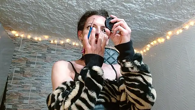 Snapshot of omar_alurba chatting on 01-14-26, 04:18 omar alurba online show from 01-14-26, 04:18