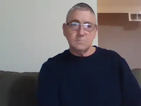 Snapshot of takeitall101 chatting on 12-11-24, 11:00 takeitall101 online show from 12-11-24, 11:00