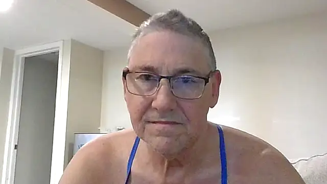 Snapshot of takeitall101 chatting on 11-02-25, 06:21 takeitall101 online show from 11-02-25, 06:21