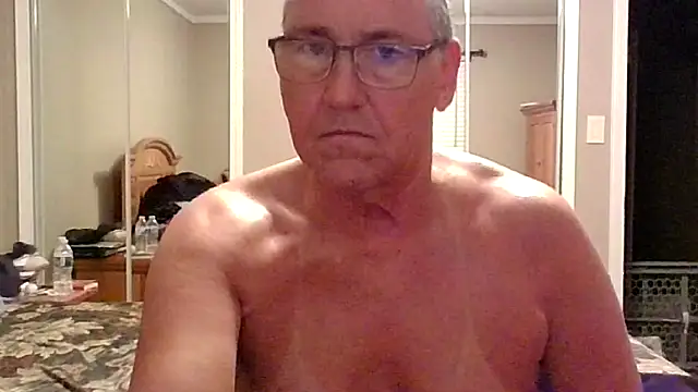 Snapshot of takeitall101 chatting on 12-13-25, 11:43 takeitall101 online show from 12-13-25, 11:43