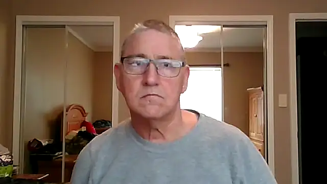 Snapshot of takeitall101 chatting on 02-15-26, 04:03 takeitall101 online show from 02-15-26, 04:03