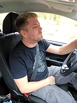 Trucker Hunter online show from 02-21-25, 09:02