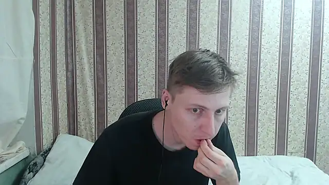 darienlarge online show from 03-10-25, 07:40