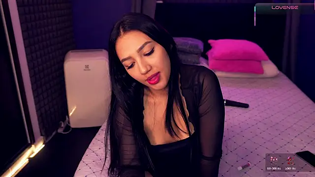 bull vixen2001 online show from 11-30-25, 01:15