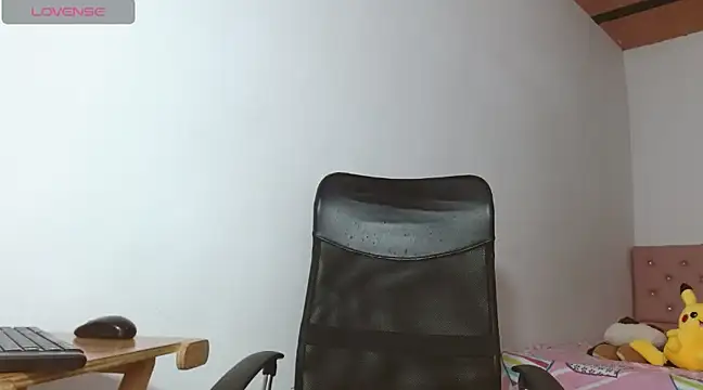 Snapshot of emily_littesweet chatting on 01-03-25, 11:55 emily littesweet online show from 01-03-25, 11:55