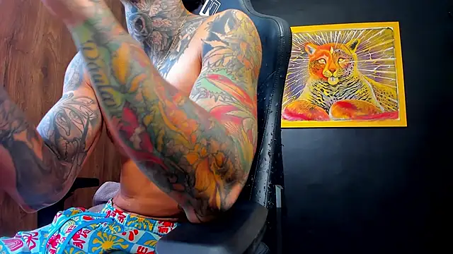 Snapshot of Aron_ford chatting on 02-06-25, 02:37 Aron ford online show from 02-06-25, 02:37