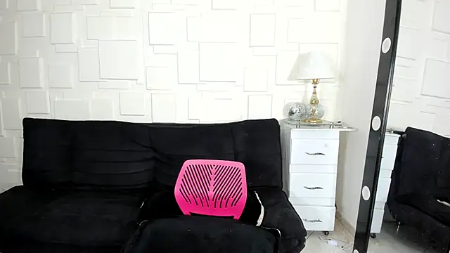 Snapshot of dollpamela chatting on 01-05-25, 11:33 dollpamela online show from 01-05-25, 11:33