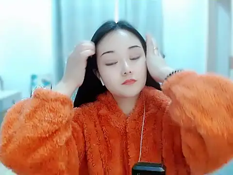 Snapshot of Angel-C chatting on 12-04-24, 01:25 Angel-C online show from 12-04-24, 01:25