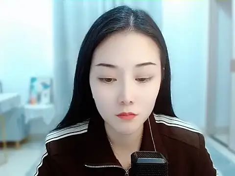 Snapshot of Angel-C chatting on 12-05-24, 01:14 Angel-C online show from 12-05-24, 01:14