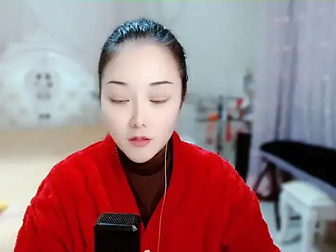 Snapshot of Angel-C chatting on 12-24-24, 01:38 Angel-C online show from 12-24-24, 01:38