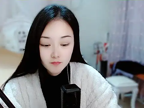 Snapshot of Angel-C chatting on 01-14-25, 01:47 Angel-C online show from 01-14-25, 01:47