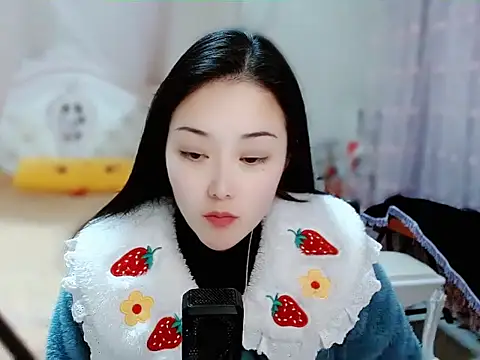 Snapshot of Angel-C chatting on 01-16-25, 01:48 Angel-C online show from 01-16-25, 01:48