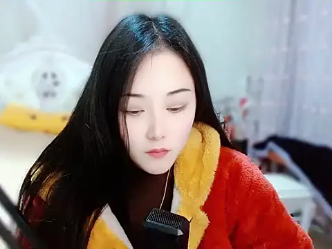 Snapshot of Angel-C chatting on 01-17-25, 01:57 Angel-C online show from 01-17-25, 01:57