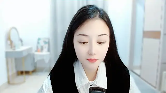 Snapshot of Angel-C chatting on 02-26-25, 02:04 Angel-C online show from 02-26-25, 02:04