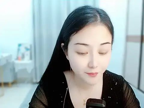 Snapshot of Angel-C chatting on 03-04-25, 01:34 Angel-C online show from 03-04-25, 01:34