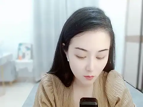 Snapshot of Angel-C chatting on 03-14-25, 01:37 Angel-C online show from 03-14-25, 01:37