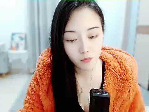 Snapshot of Angel-C chatting on 03-17-25, 01:24 Angel-C online show from 03-17-25, 01:24
