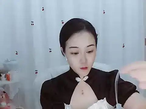 Snapshot of Angel-C chatting on 09-20-25, 01:28 Angel-C online show from 09-20-25, 01:28