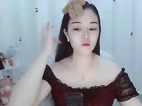 Snapshot of Angel-C chatting on 09-26-25, 01:31 Angel-C online show from 09-26-25, 01:31