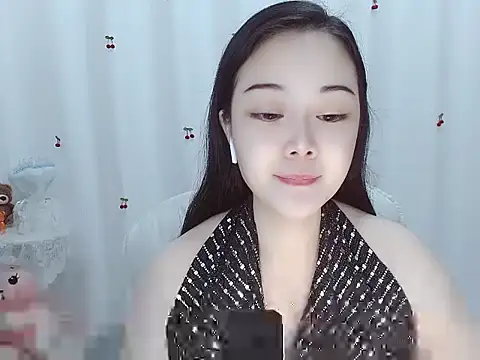 Snapshot of Angel-C chatting on 09-28-25, 01:33 Angel-C online show from 09-28-25, 01:33