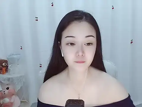 Snapshot of Angel-C chatting on 10-01-25, 01:22 Angel-C online show from 10-01-25, 01:22