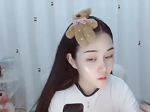 Snapshot of Angel-C chatting on 10-08-25, 01:36 Angel-C online show from 10-08-25, 01:36