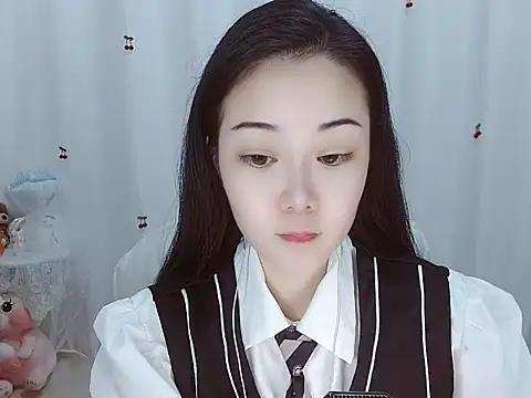 Snapshot of Angel-C chatting on 10-28-25, 01:42 Angel-C online show from 10-28-25, 01:42