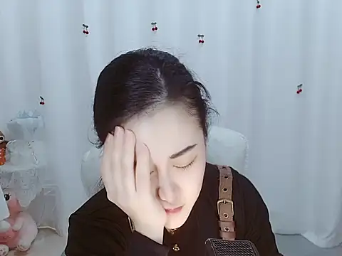 Snapshot of Angel-C chatting on 11-03-25, 01:29 Angel-C online show from 11-03-25, 01:29