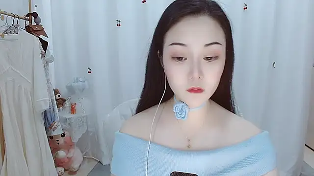 Snapshot of Angel-C chatting on 11-23-25, 01:38 Angel-C online show from 11-23-25, 01:38