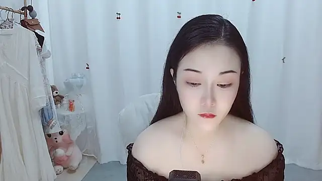 Snapshot of Angel-C chatting on 11-24-25, 01:49 Angel-C online show from 11-24-25, 01:49