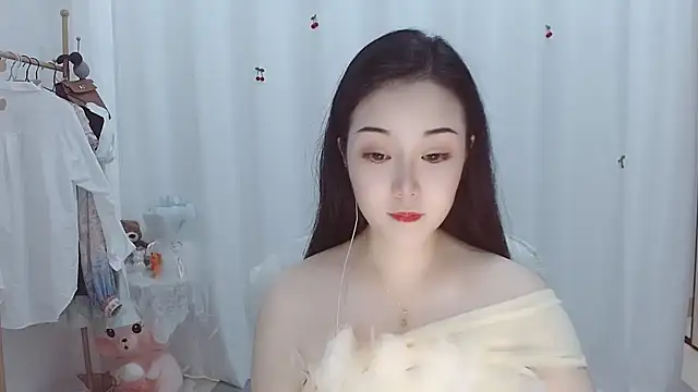 Snapshot of Angel-C chatting on 12-02-25, 01:44 Angel-C online show from 12-02-25, 01:44