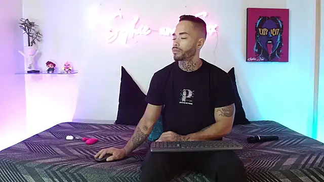 SophieFoxx17 online show from 03-27-26, 12:49