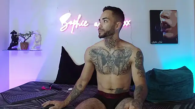 SophieFoxx17 online show from 04-25-26, 12:08