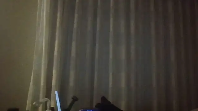 Snapshot of MigeLazzo chatting on 10-08-25, 02:14 MigeLazzo online show from 10-08-25, 02:14