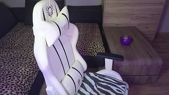 MolligSpielle online show from 02-01-25, 03:52