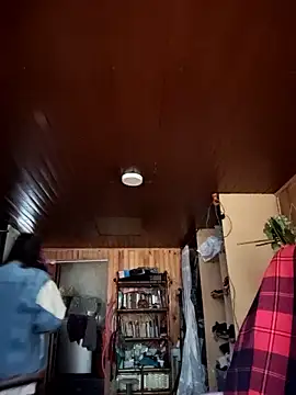  Laary online show from 09-12-25, 08:53