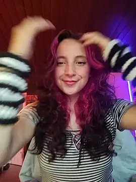  Laary online show from 10-28-25, 09:50