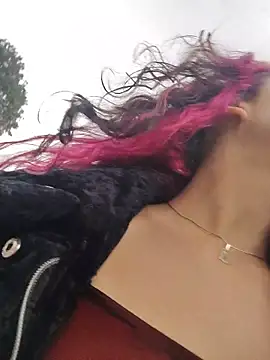 Snapshot of _Laary chatting on 03-29-26, 08:09 Laary online show from 03-29-26, 08:09