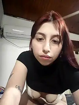 Snapshot of camilabunnyxxx chatting on 12-04-24, 03:15 camilabunnyxxx online show from 12-04-24, 03:15