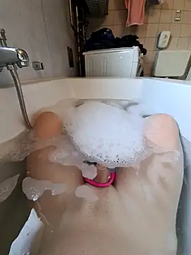 Snapshot of toeloverlive chatting on 10-20-25, 08:48 toeloverlive online show from 10-20-25, 08:48