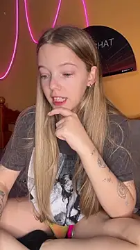 -veranito- online show from 04-22-26, 03:09