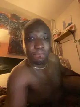 Snapshot of KingB8r chatting on 11-08-25, 04:12 KingB8r online show from 11-08-25, 04:12