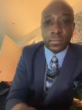 Snapshot of KingB8r chatting on 11-25-25, 03:50 KingB8r online show from 11-25-25, 03:50