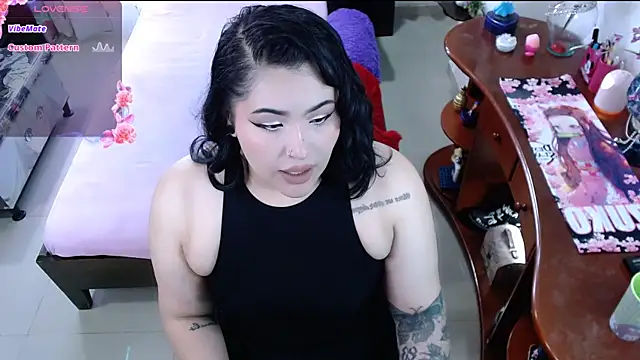 lufek23 online show from 12-15-24, 01:11